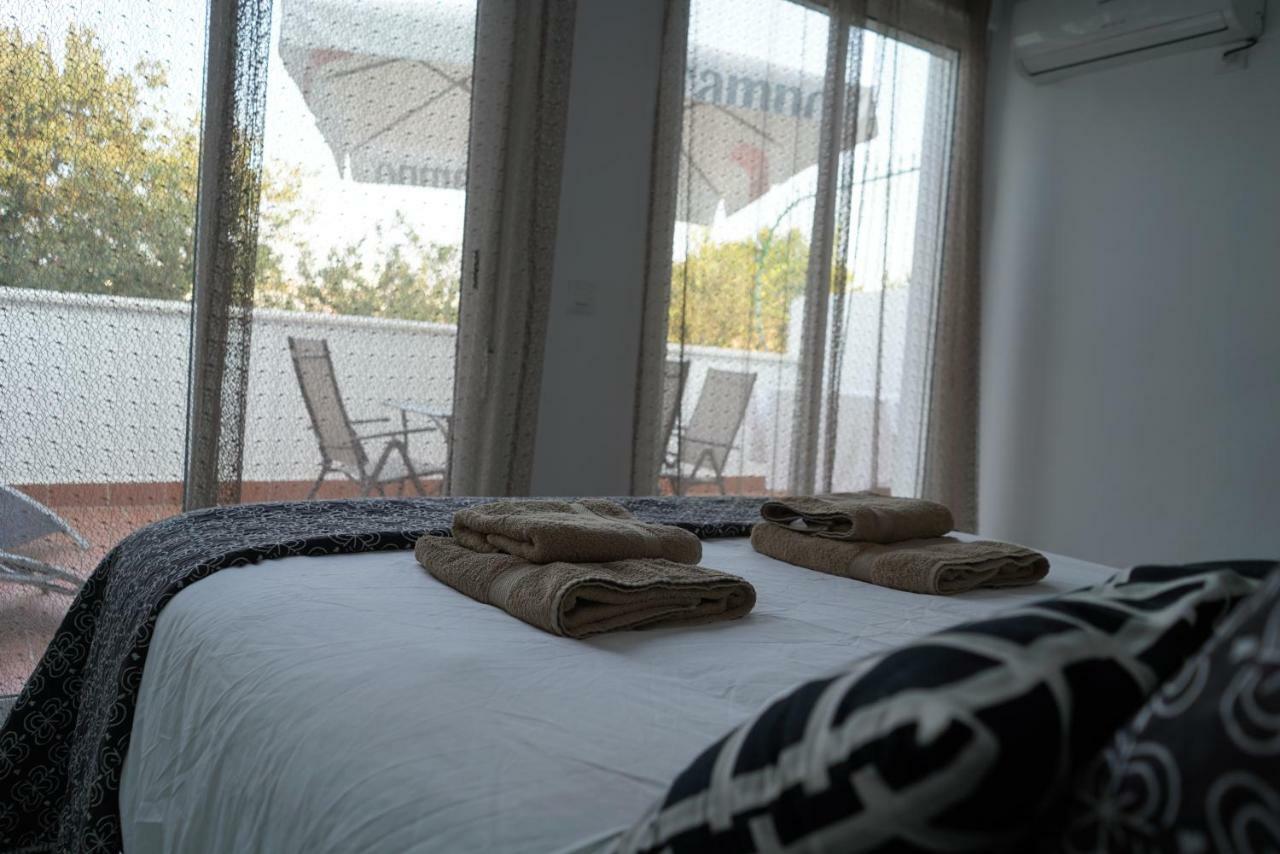 Atico Con Terraza En Alameda De Hercules 塞维利亚 外观 照片